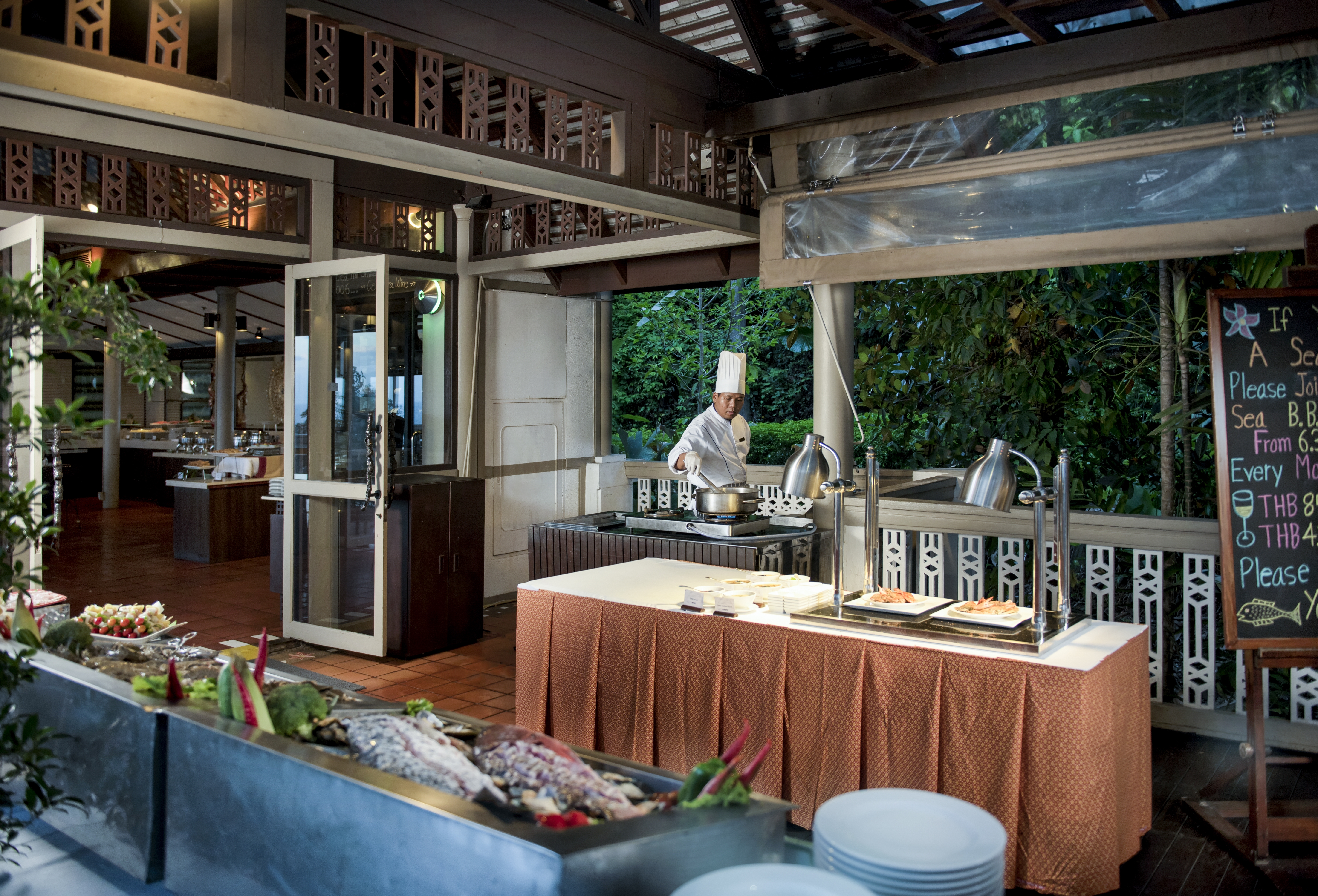 The Cliff Restaurant at Centara Villas Phuket