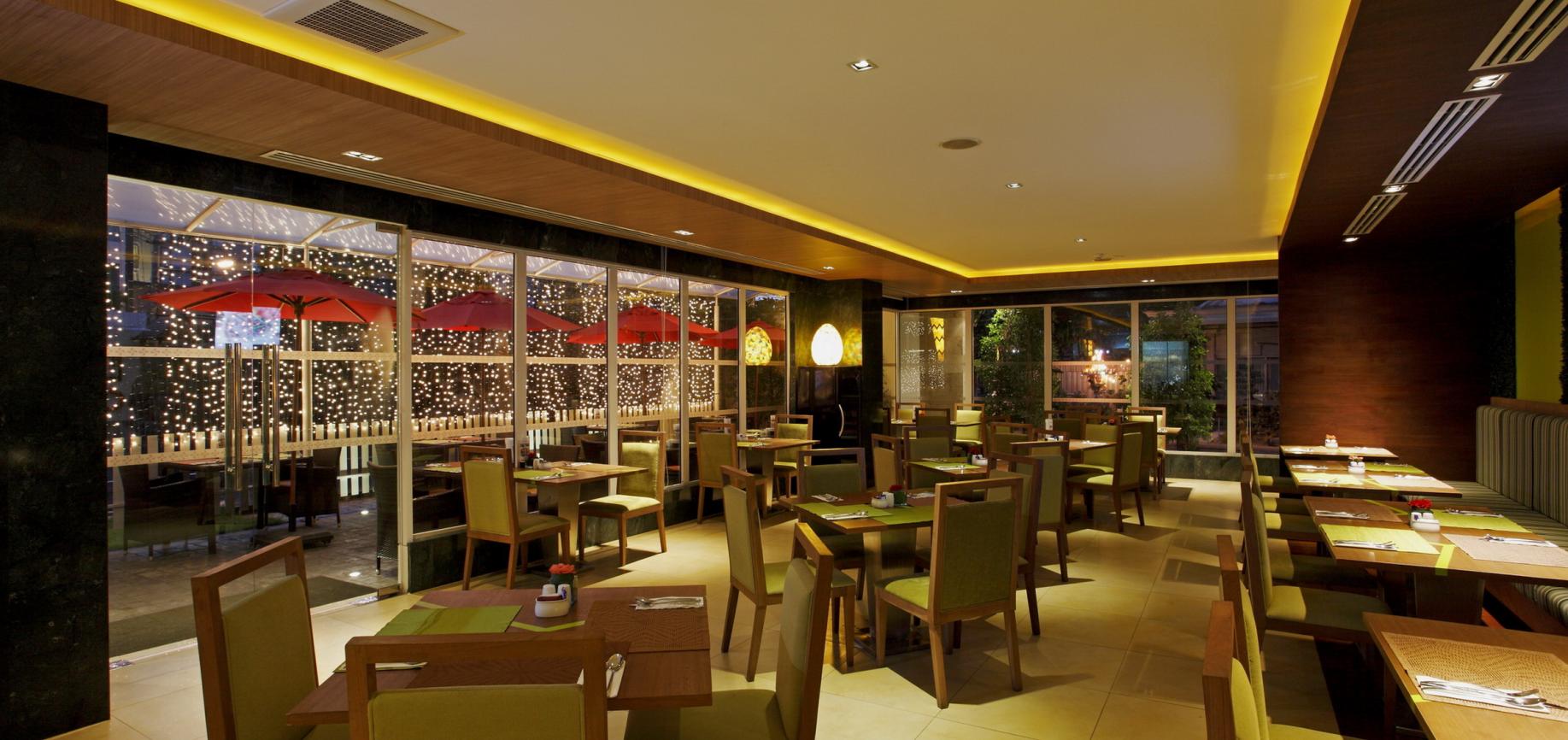 Mix Bistro at Centara Pattaya Hotel
