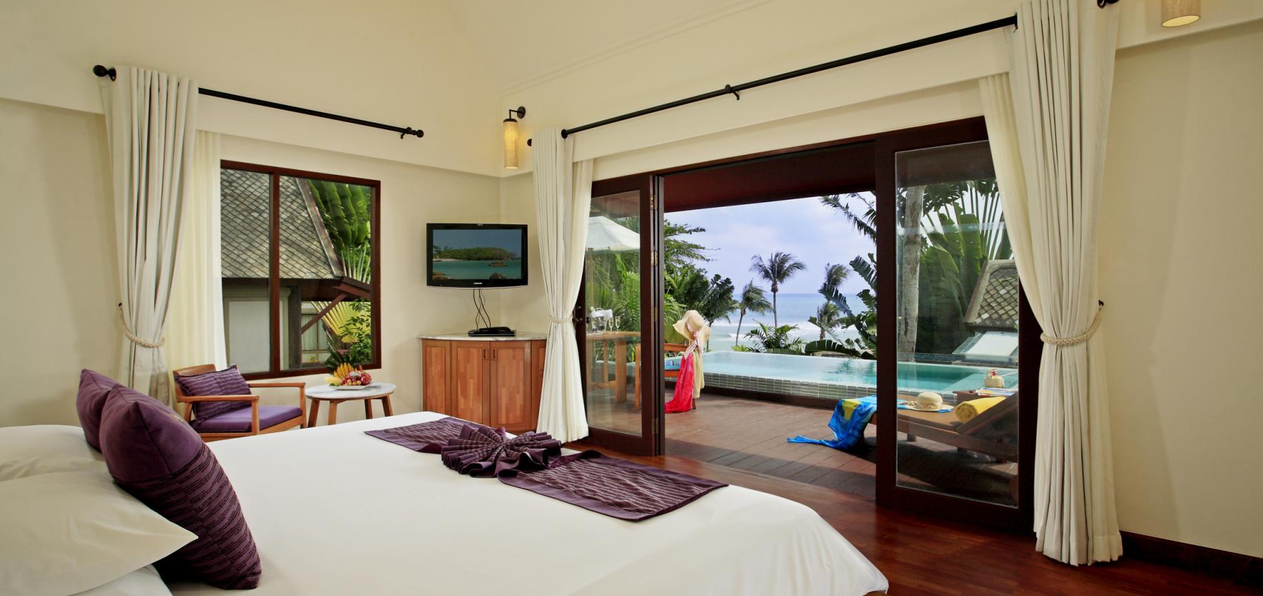 Villa Dining at Centara Villas Samui