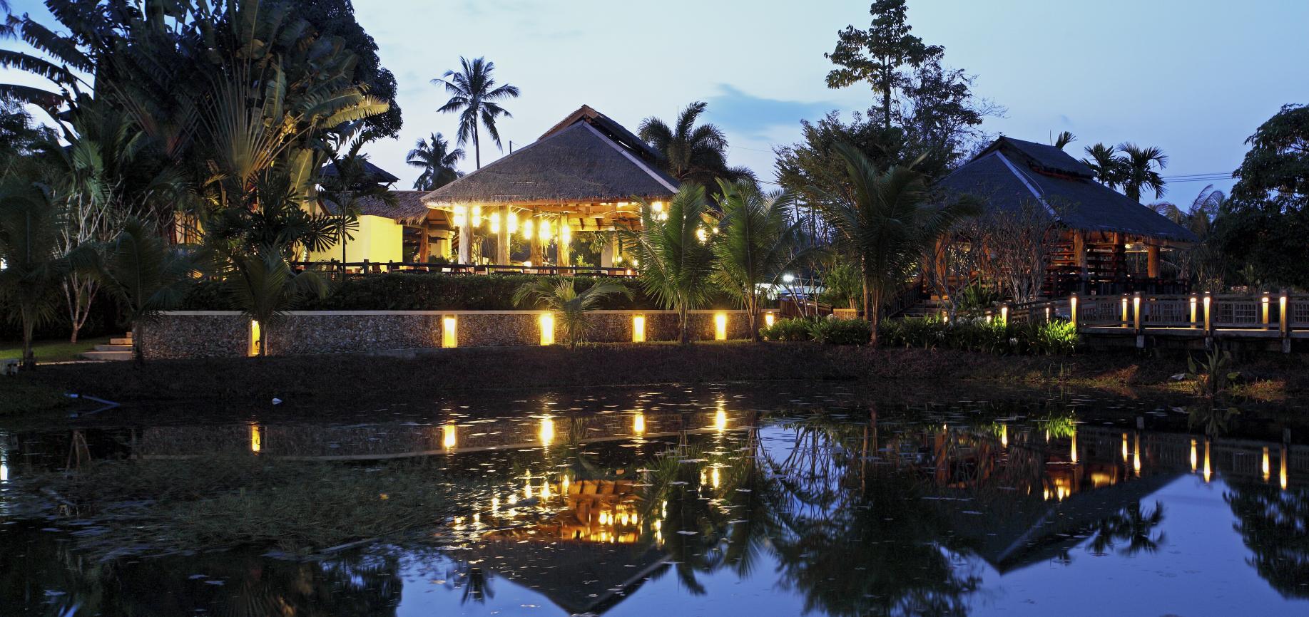 Lobby Bar at Centara Koh Chang Tropicana Resort