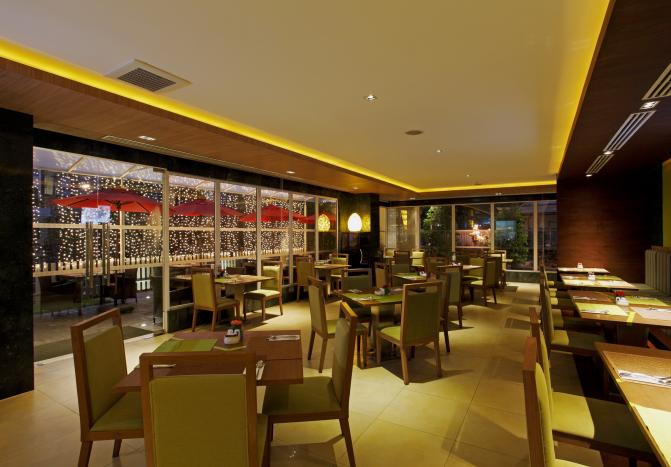 Mix Bistro at Centara Pattaya Hotel