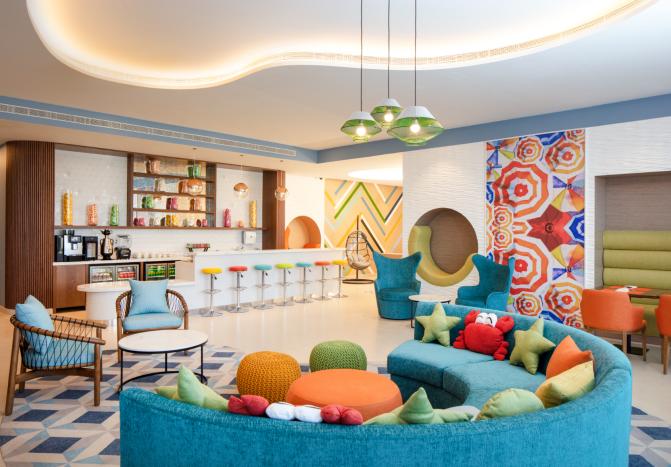 Mirage Family Lounge