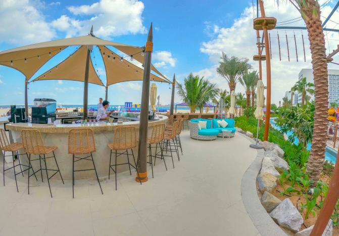Waves Beach Bar