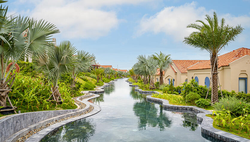 Premier Pool Access at Centara Mirage Mui Ne CMV
