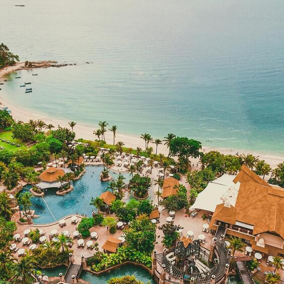 No.1 Thailand Beachfront Family Hotel - Centara Grand Mirage Beach Resort Pattaya