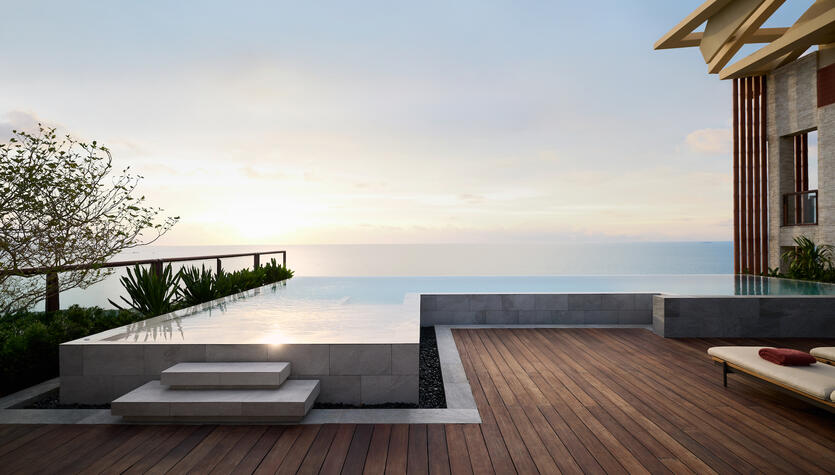 CMBR The Royal Ocean Suite with Infinity Pool