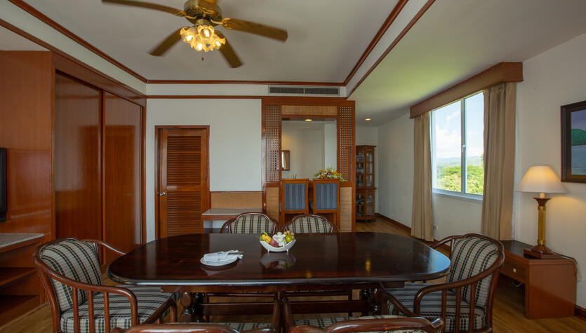 Executive Suite