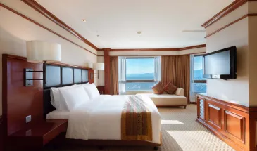 Executive-Suite-River-View