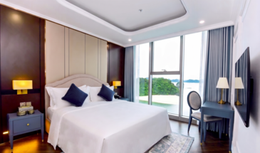 Centara Hotel and Residences Van Don
