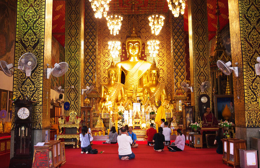 Thailand temple dress codes that tourists should follow 