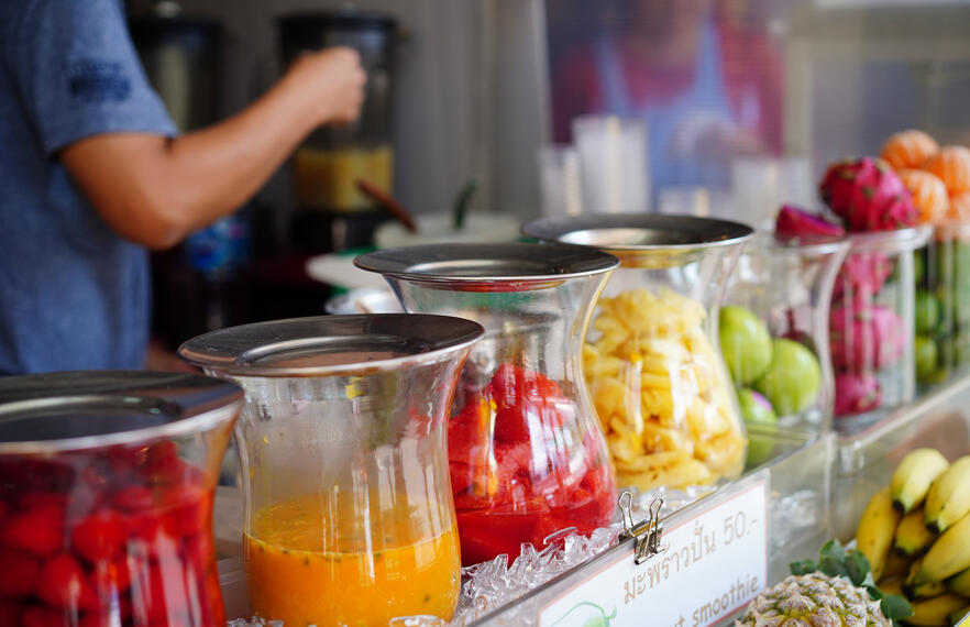 Where’s the best place to find a fruit smoothie in Bangkok? 